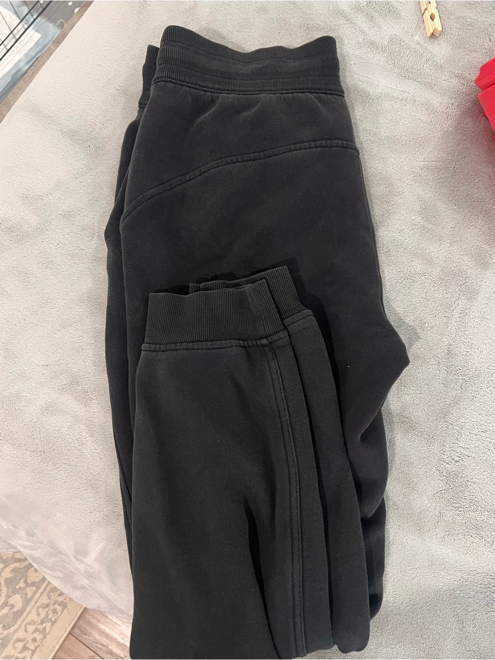 Lululemon Scuba High-Rise Jogger in black SZ 8 - Picture 4 of 5